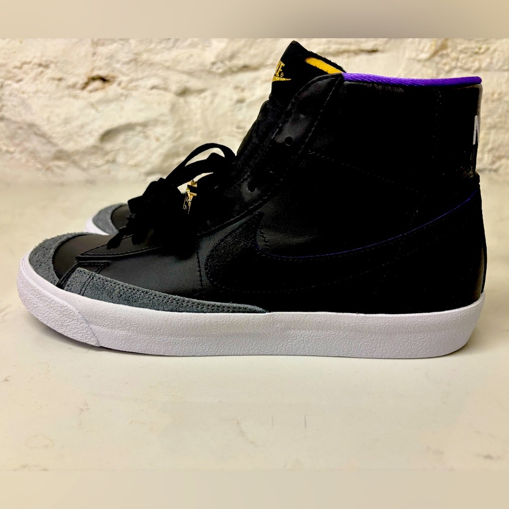 Nike Men's Mid-Top Sneakers - Black with Gray & Purple Accents